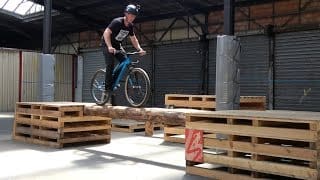JE TESTE LE STREET TRIAL AVEC UN VTT DIRT ! 1 FEwLDv