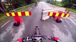 2018 EPIC MOTO MOMENTS! | Episode 13 1 vSY6Ey