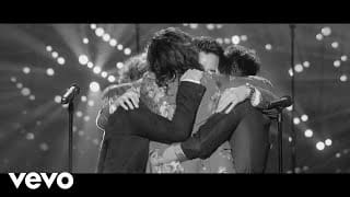 One Direction - History (Official Video) 1 fEf9AX