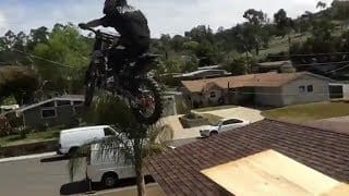 2018 EPIC MOTO MOMENTS Vol 108 1