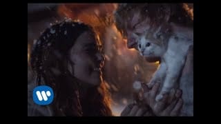 Ed Sheeran - Perfect (Official Music Video) 1 uOLOD1