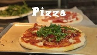 Recette facile des pizzas maison (pâte et garniture) 1 V493lZ