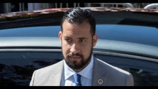 Licencié, Alexandre Benalla a tenté de récupérer une voiture de l'Élysée ce vendredi 1 j2yBb8