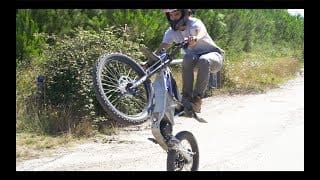 La moto la plus légère du monde ! 1 jhISqY