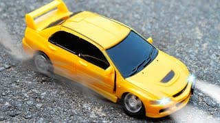 La Voiture de course sur Piste et ses amis: Voitures Pour Enfants 1