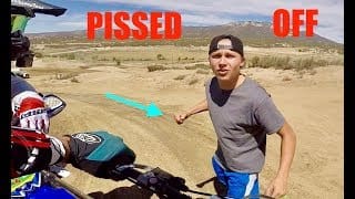 CRAZY GUY PUNCHES ME AT MOTOCROSS TRACK!! 1 V2hkaV