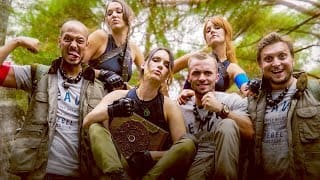 ÉNORME ESCAPE GAME EN FORÊT (feat. Squeezie, Natoo, Audrey Pirault, Justine Le Pottier) 1 YZZNn2