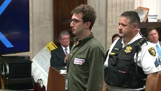 Jason Van Dyke Trial: Reporter Zachary Siegel arrested for recording during trial 1 dky2r5